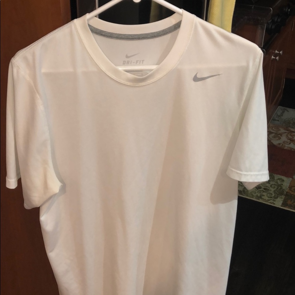 Nike dri fit men’s medium workout shirt
